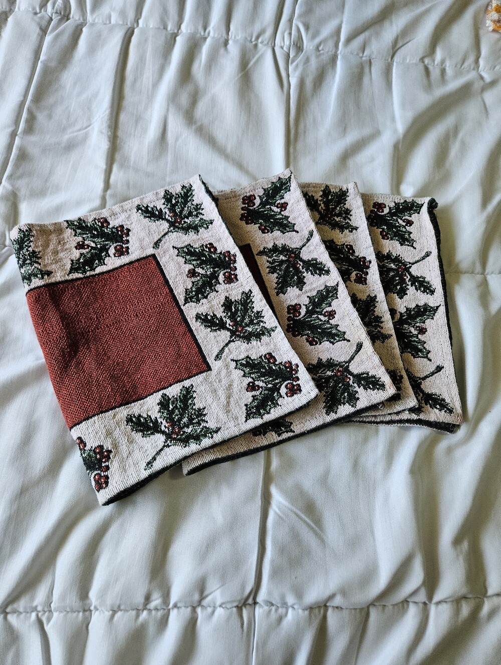 Vintage Christmas Tapestry Woven Placemats - Set of 4